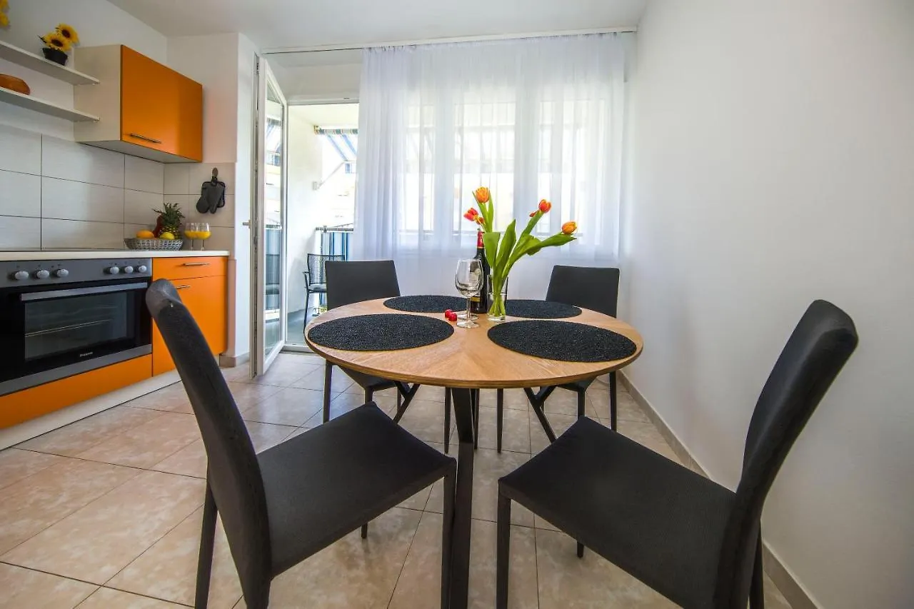 Nice Split Apartment