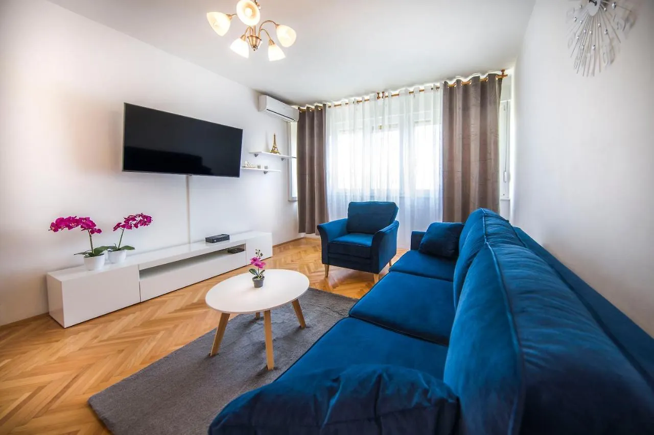 Apartment Nice Split
